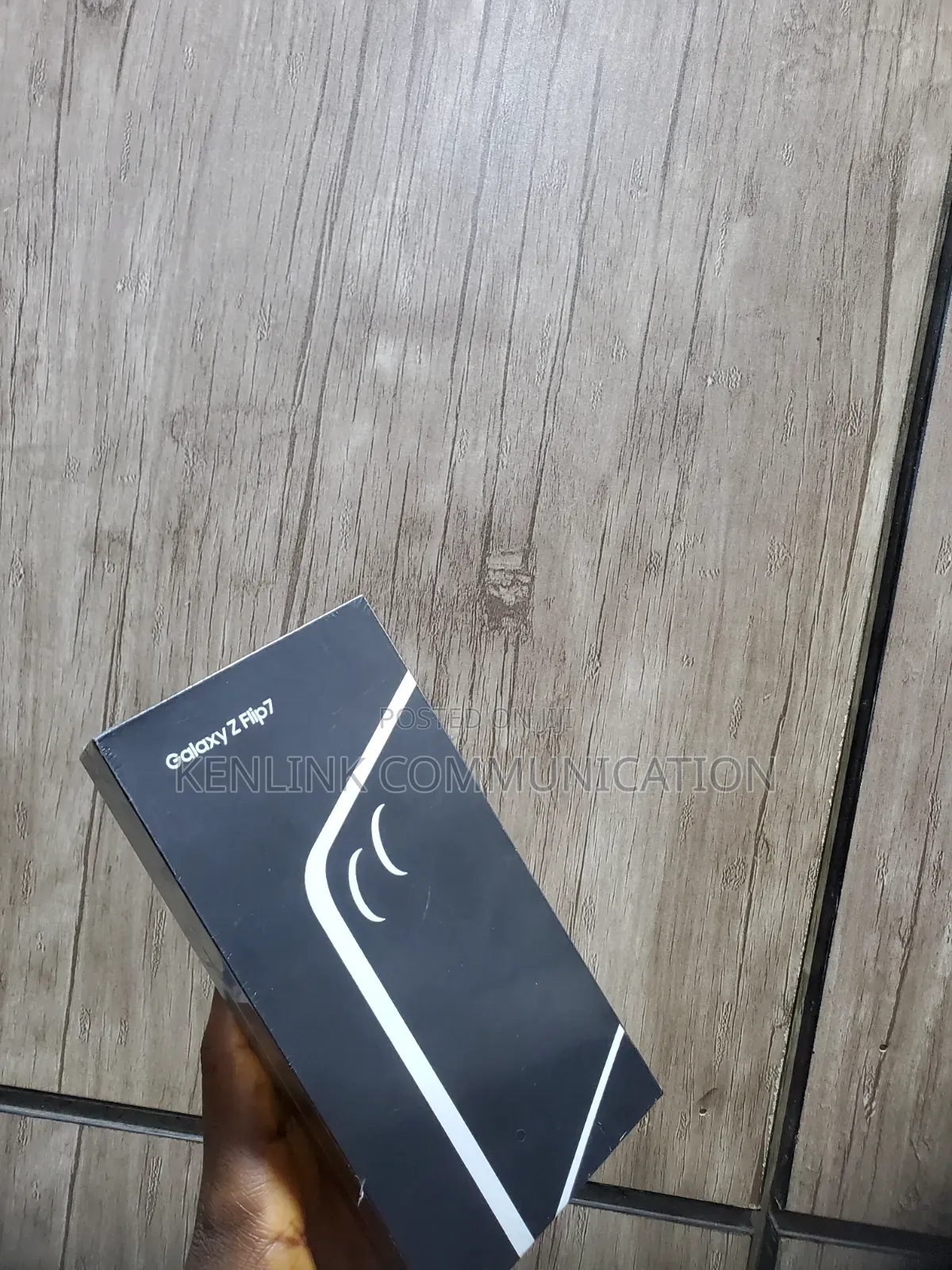 New Samsung Galaxy Z Flip7 256 GB Silver