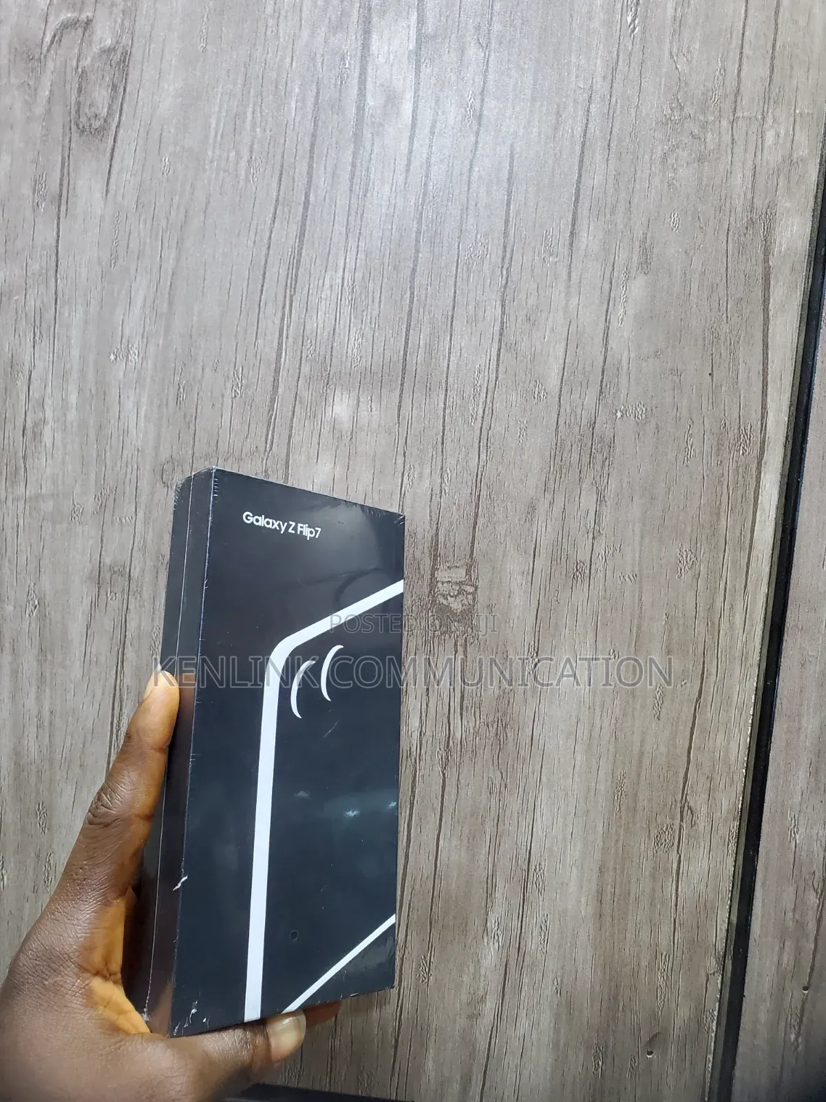 New Samsung Galaxy Z Flip7 256 GB Silver