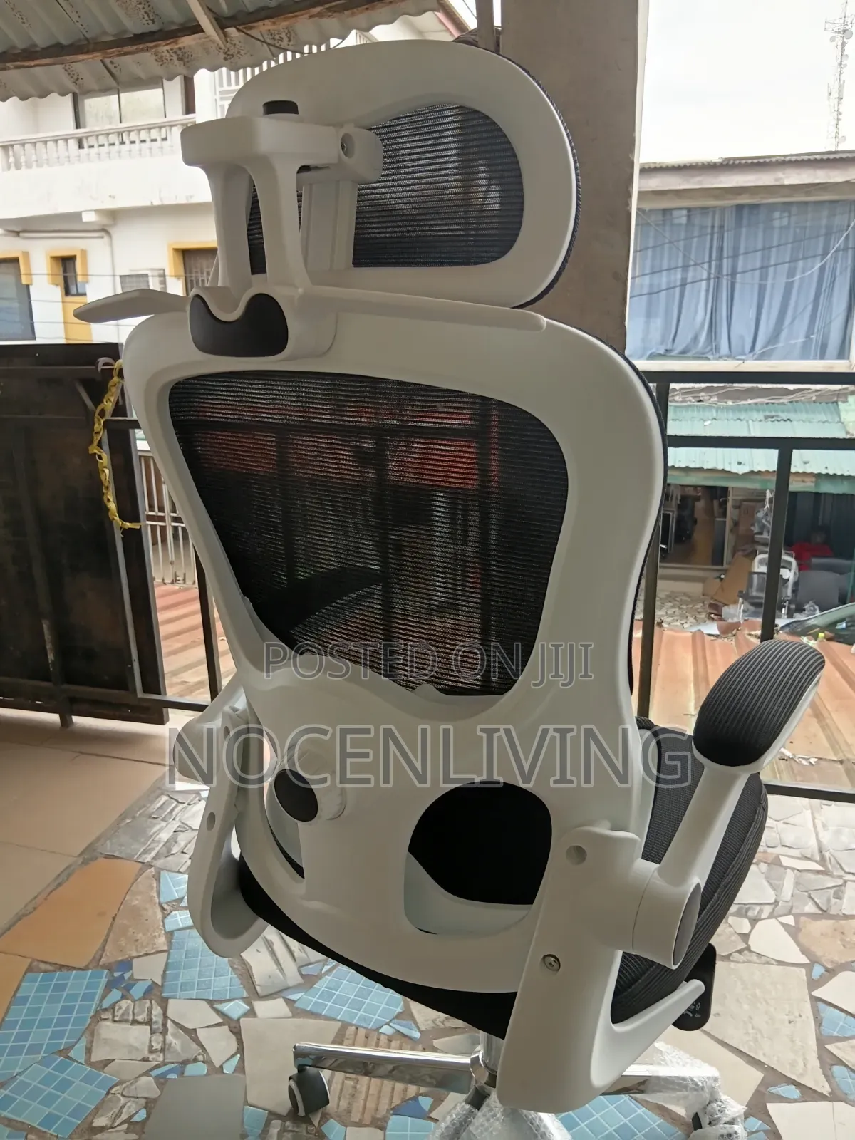 Ergonomic Swivel Office Chair