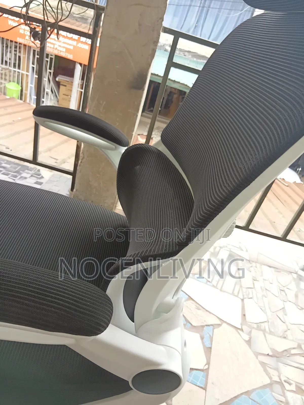Ergonomic Swivel Office Chair