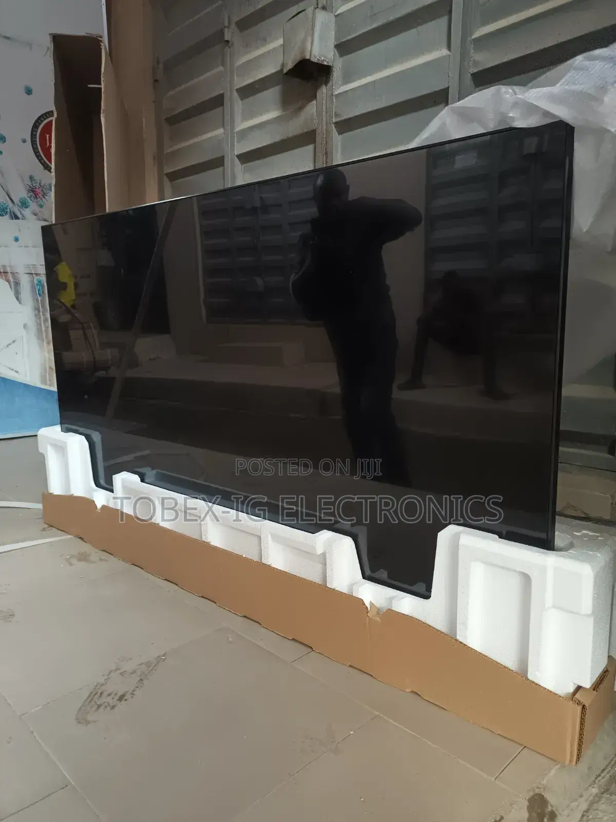 Samsung 65" Crystal UHD Smart TV DU7000