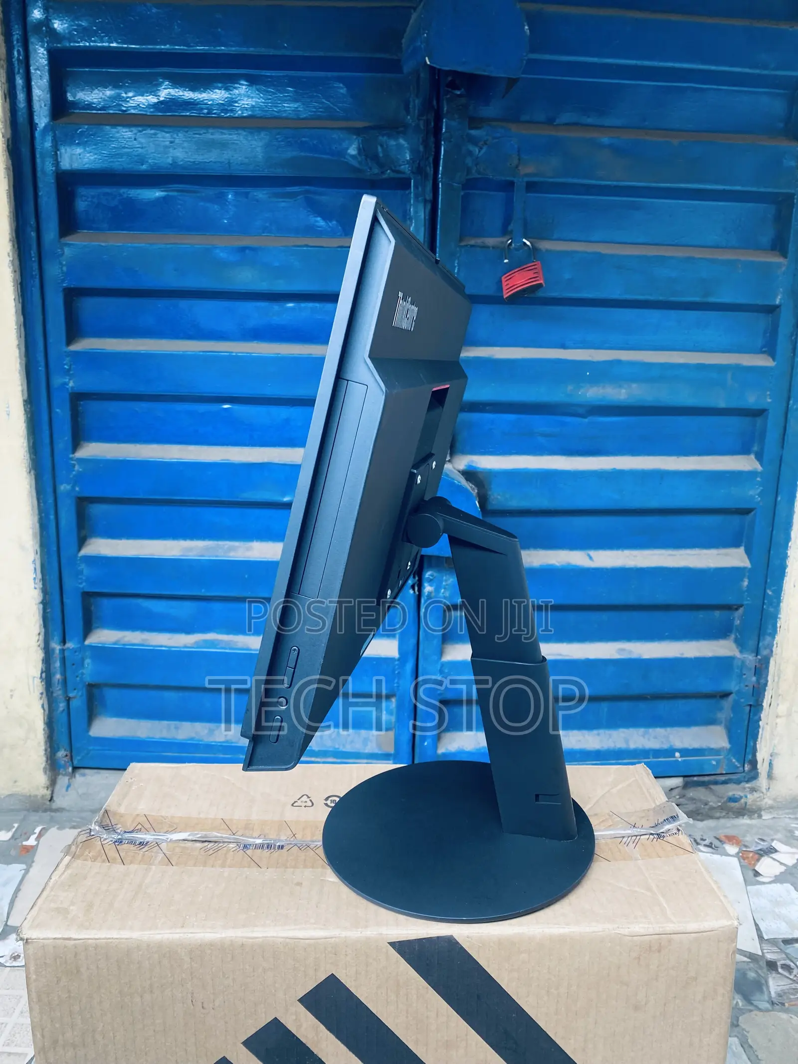 New Lenovo ThinkCentre M700 8GB Intel Core i5 HDD 500GB