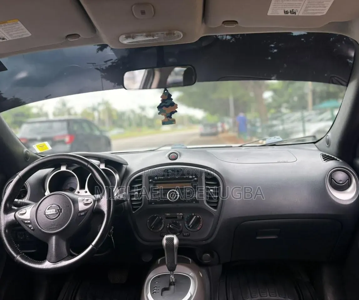 Nissan Juke S 2011 Gray