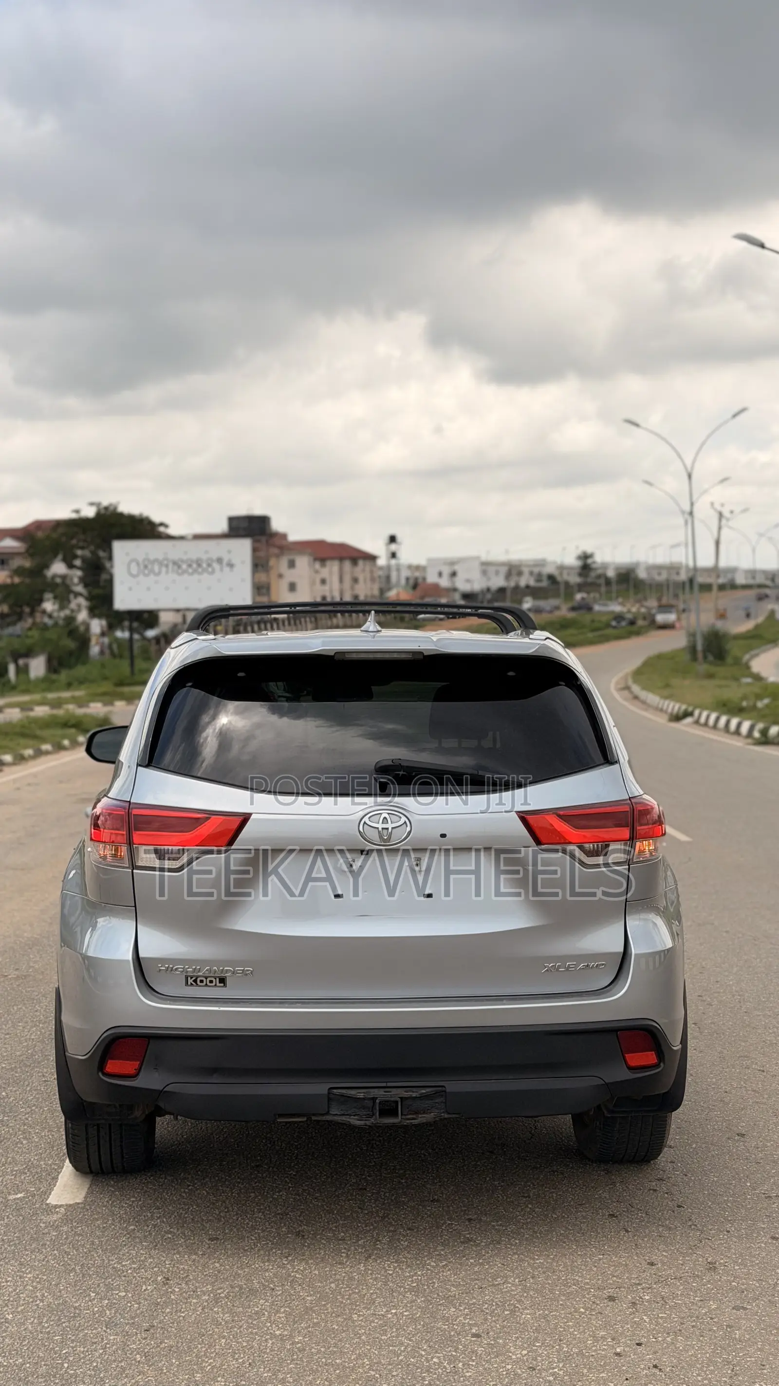 Toyota Highlander XLE V6 4x2 (3.5L 6cyl 6A) 2016 Silver