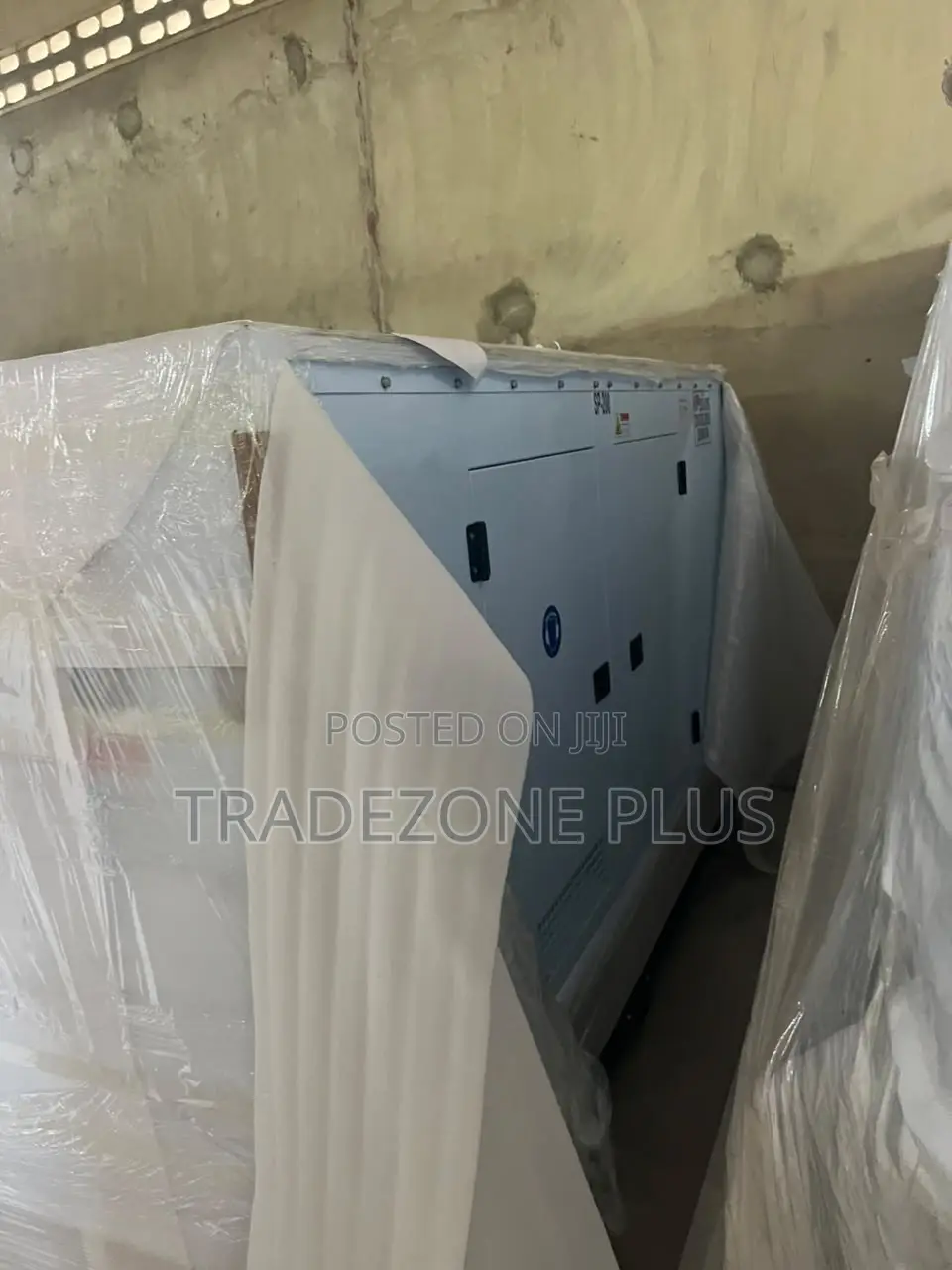 Perkins Soundproof 200KVA Generator Available for Sale