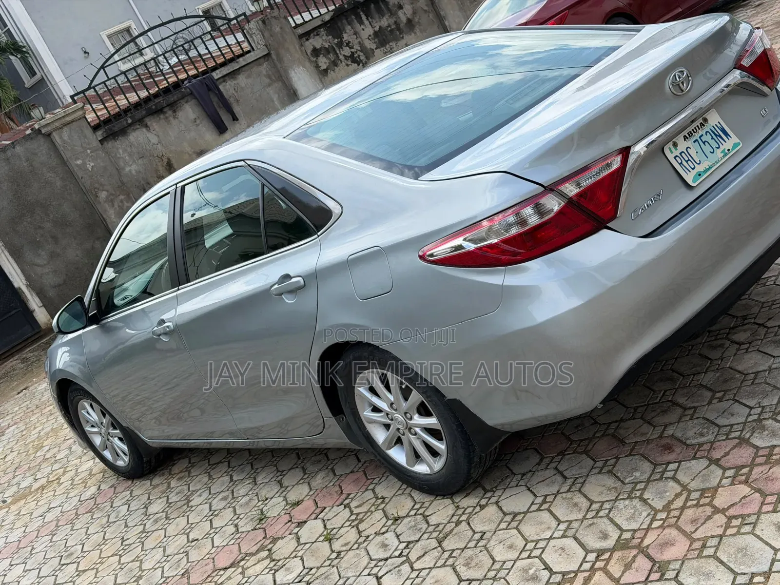 Toyota Camry 2016 Silver