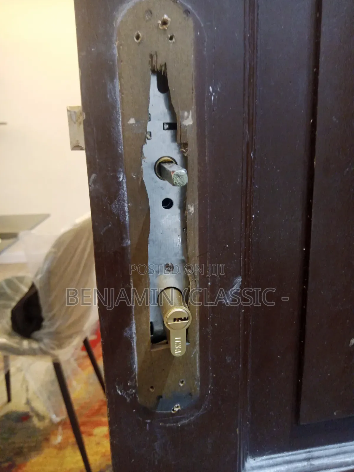 Door Repair Near Me – Locks, Handles, Hinges Frames