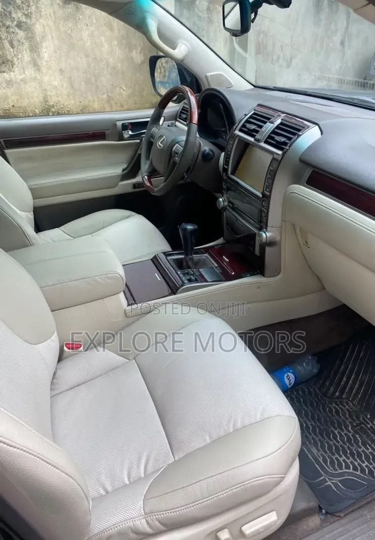 Lexus GX 2011 Black