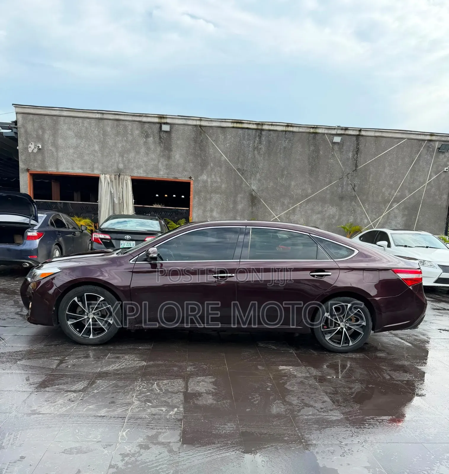 Toyota Avalon 2014 Brown