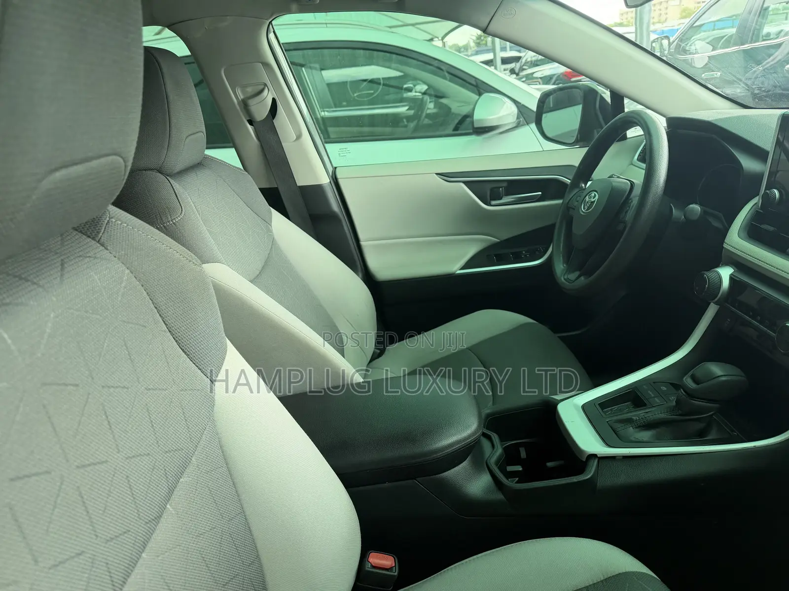 Toyota RAV4 2024 Gray