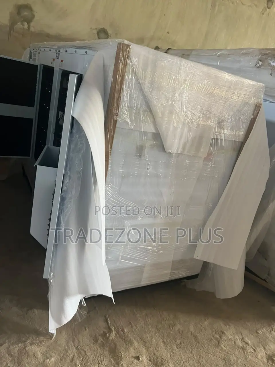 Perkins 200KVA Soundproof Generator Set – Quality Genset
