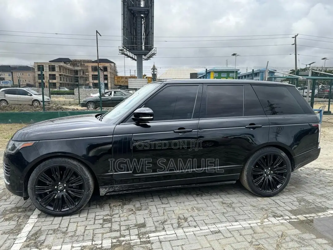 Land Rover Range Rover Vogue 2018 Black
