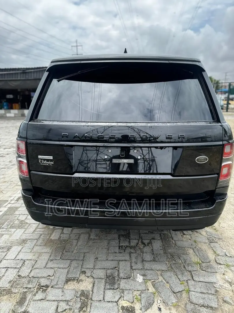 Land Rover Range Rover Vogue 2018 Black