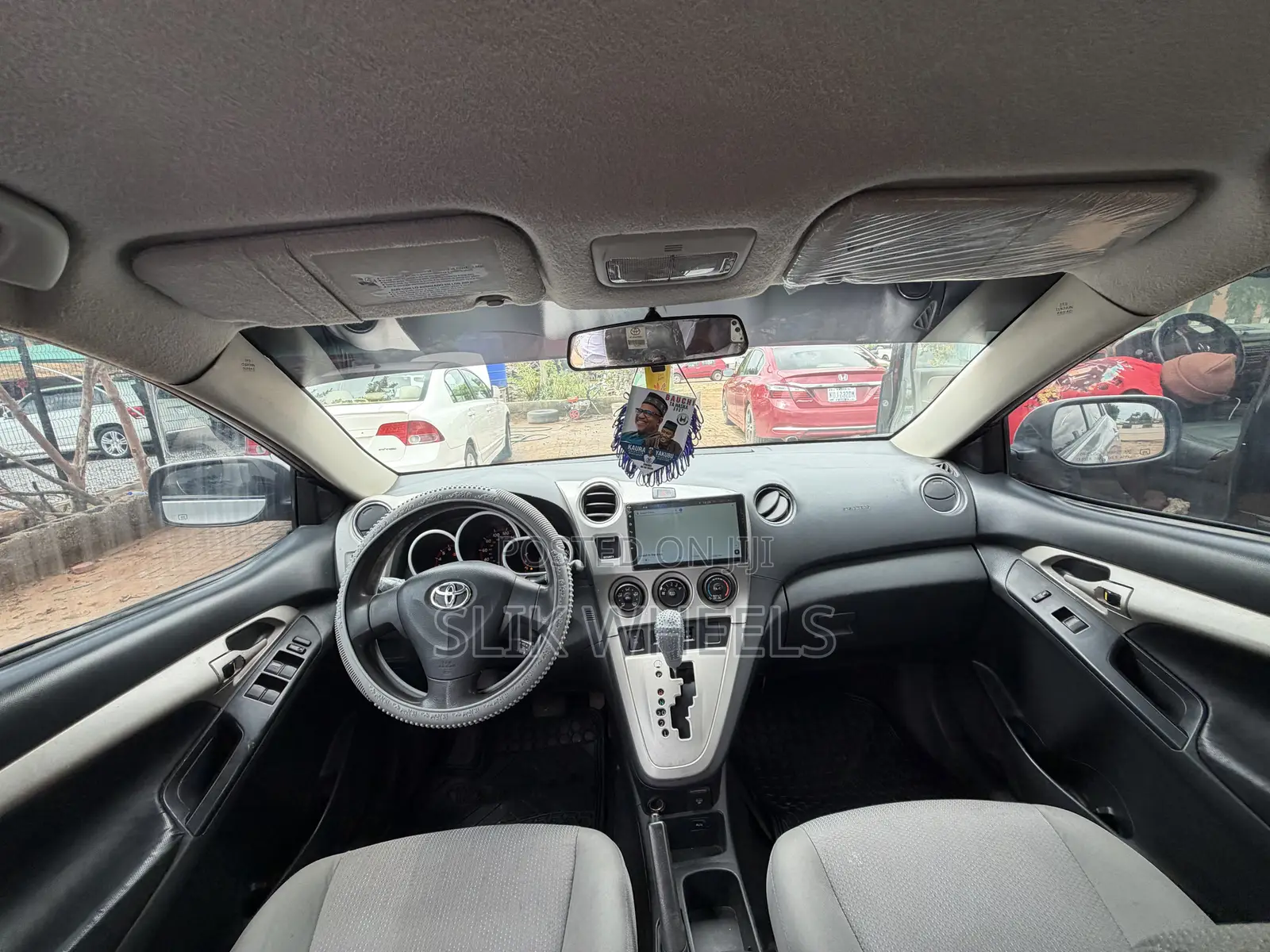 Toyota Matrix 2010 White