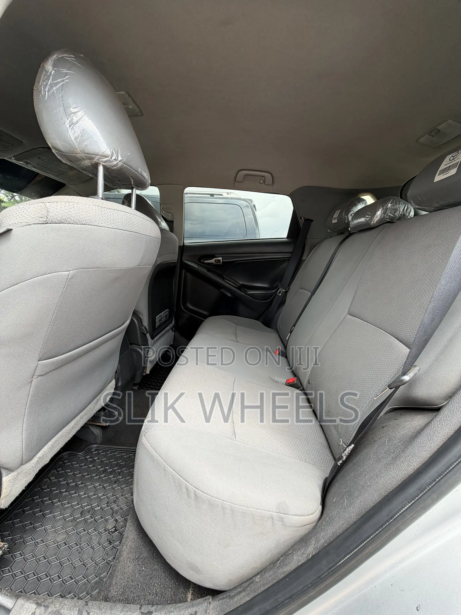 Toyota Matrix 2010 White