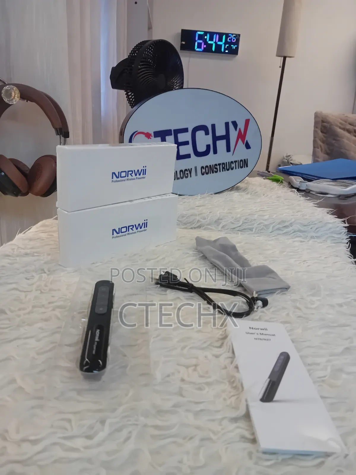 Norwii Rechargeable Wireless Presenter With Pointer for PowerPoint
