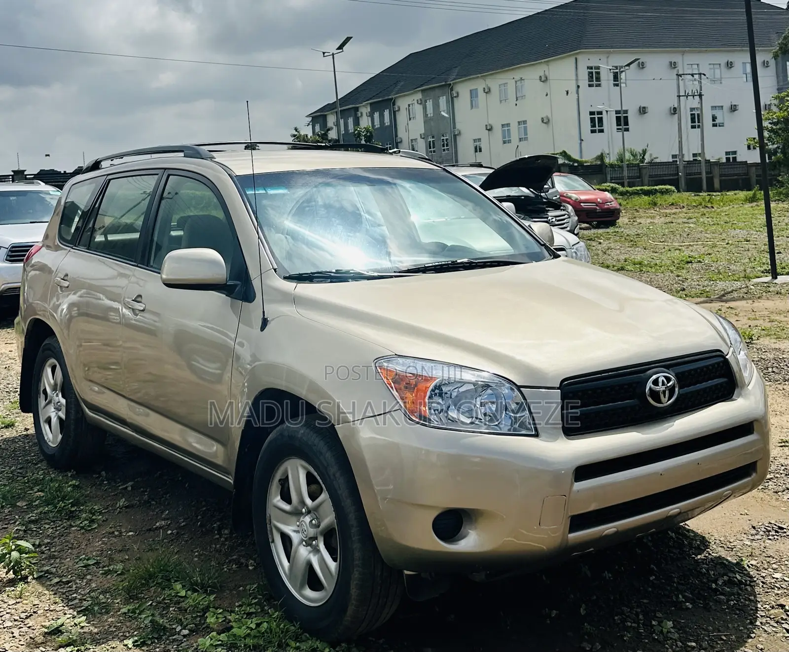 Toyota RAV4 2.0 VVT-i 2008 Gold