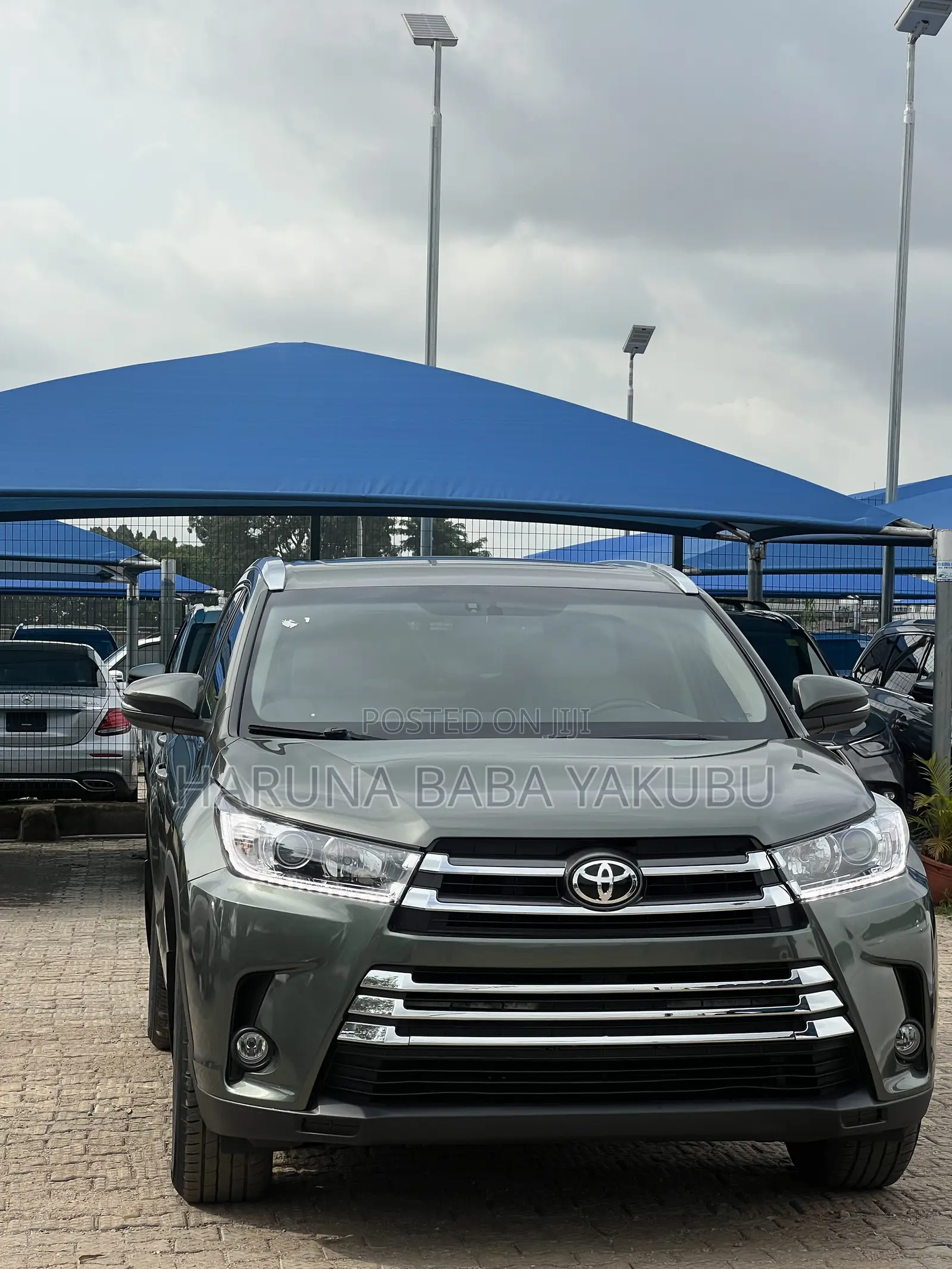 Toyota Highlander XLE 4x4 V6 (3.5L 6cyl 8A) 2017 Green