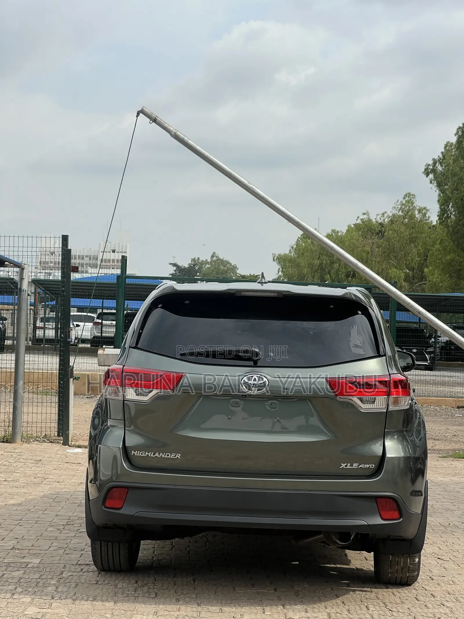 Toyota Highlander XLE 4x4 V6 (3.5L 6cyl 8A) 2017 Green