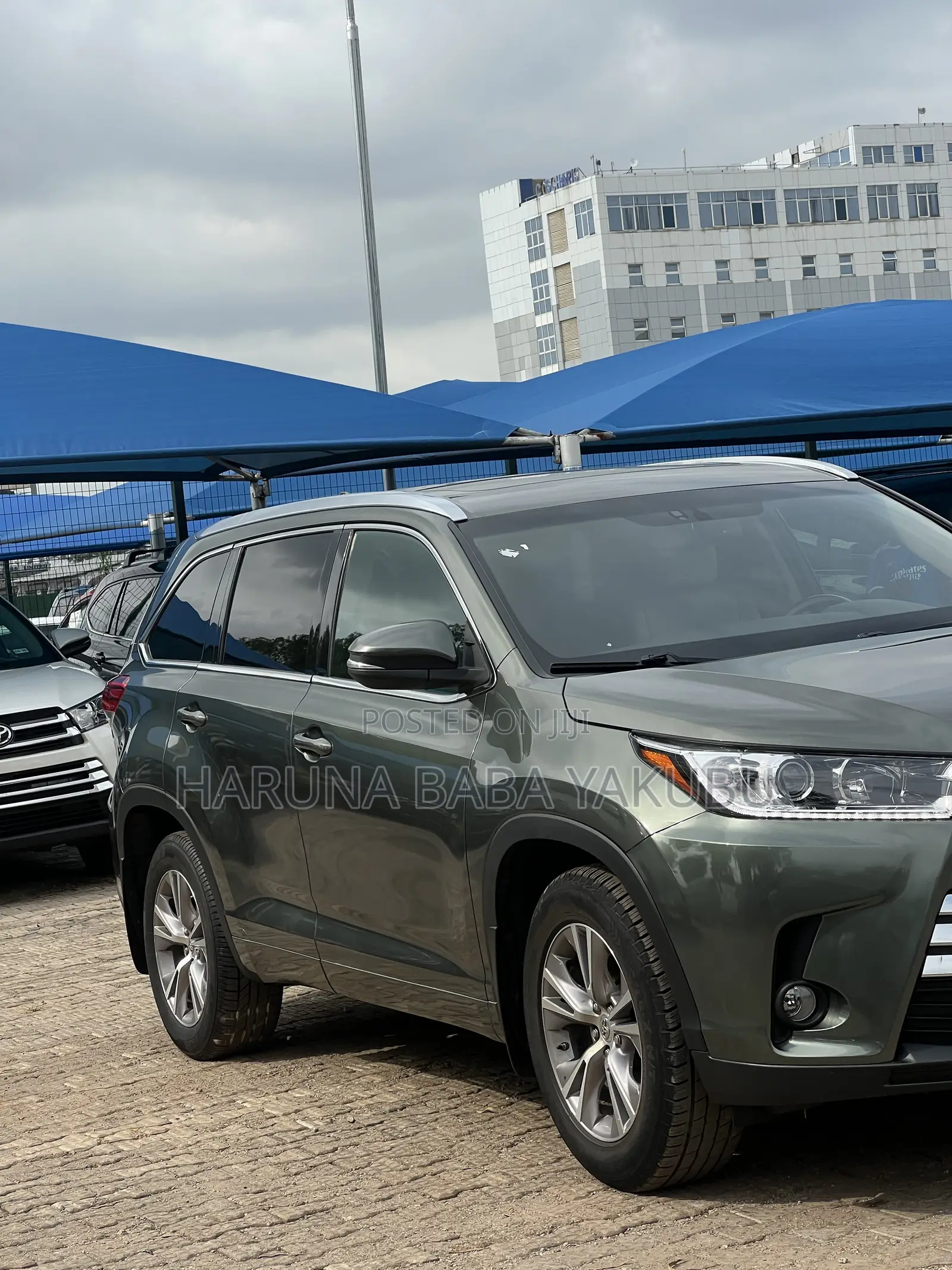 Toyota Highlander XLE 4x4 V6 (3.5L 6cyl 8A) 2017 Green