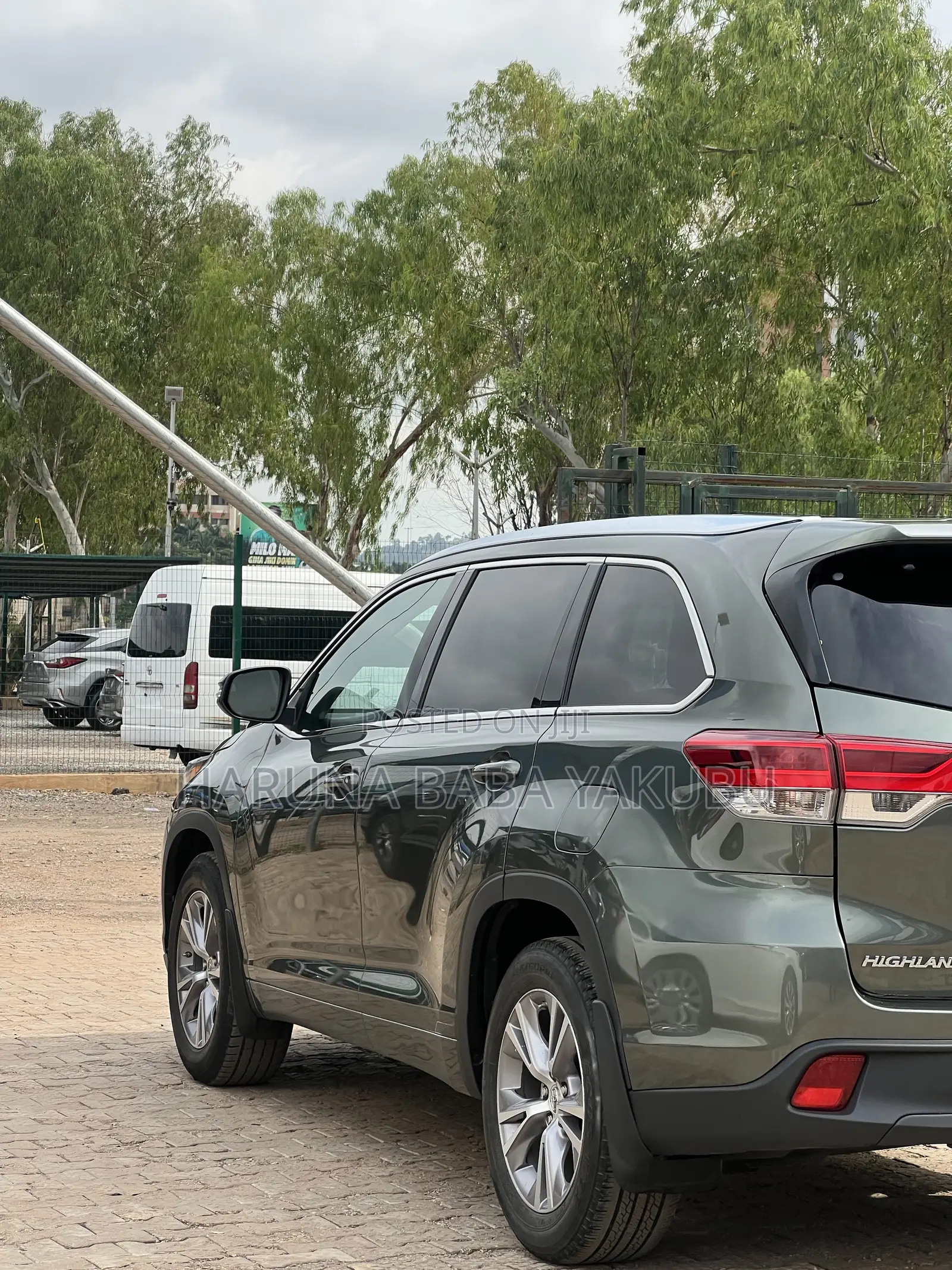 Toyota Highlander XLE 4x4 V6 (3.5L 6cyl 8A) 2017 Green
