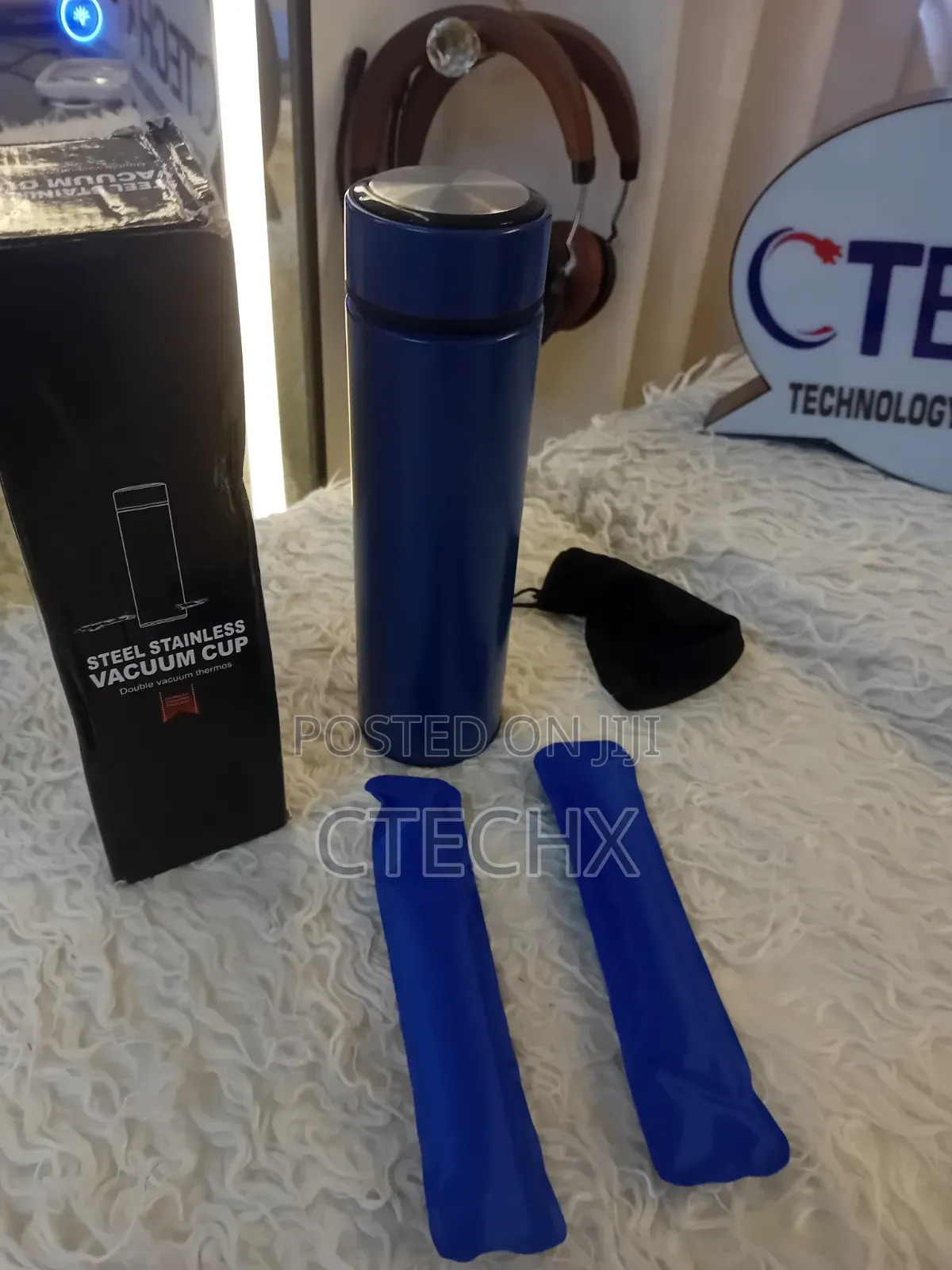 Vacuum Insulin Cooler Travel Case, Ice Pack TSA Approved. Blue