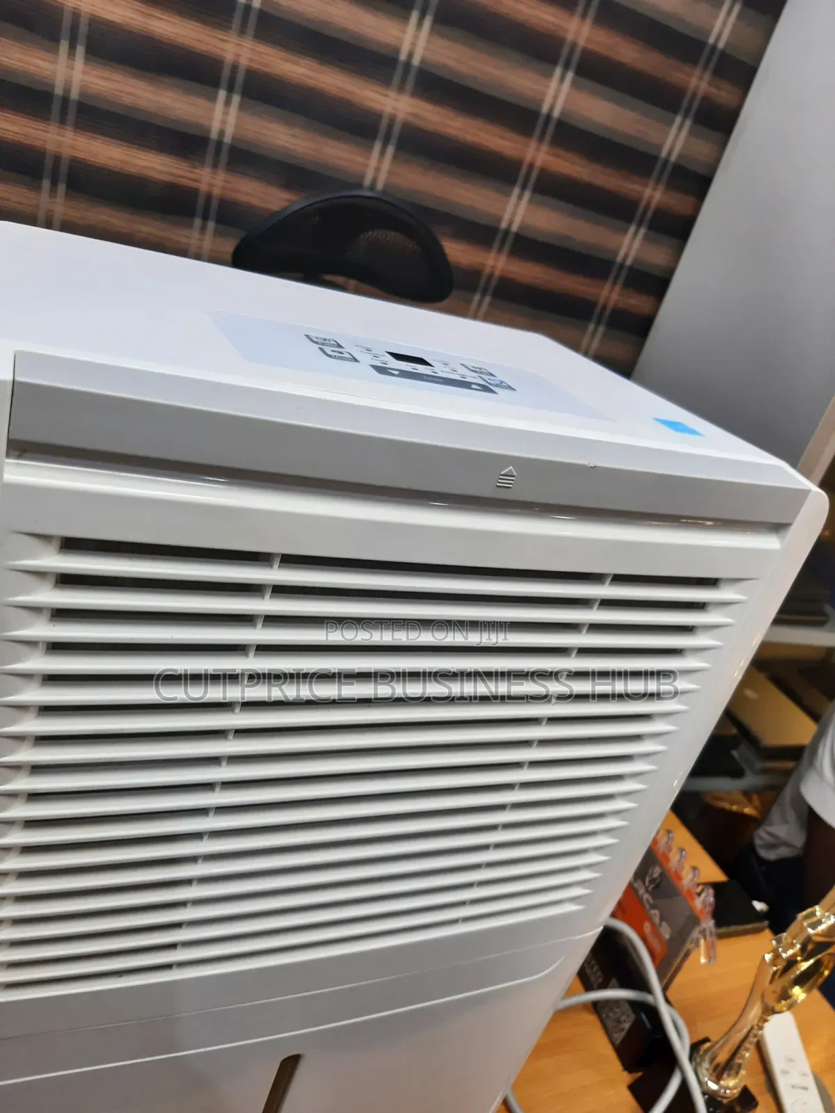 Midea MAD50pt Smart Access 30 Litres Dehumidifier With Built-in Pump