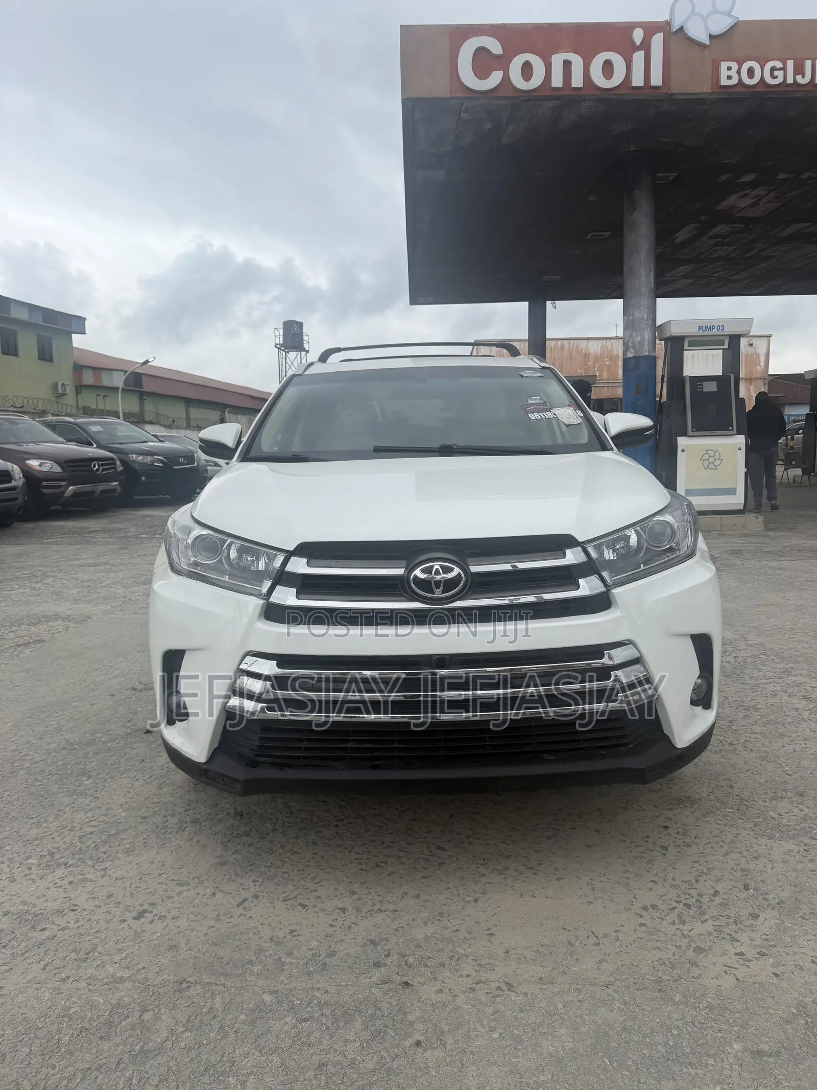 Toyota Highlander Limited Platinum 4dr SUV AWD (3.5L 6cyl 6A) 2015