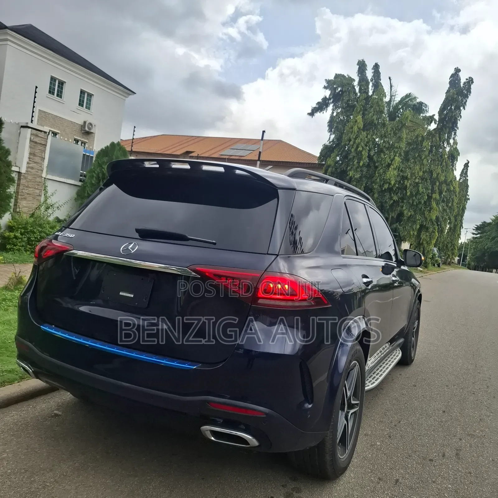 Mercedes-Benz GLE-Class 2022 Blue