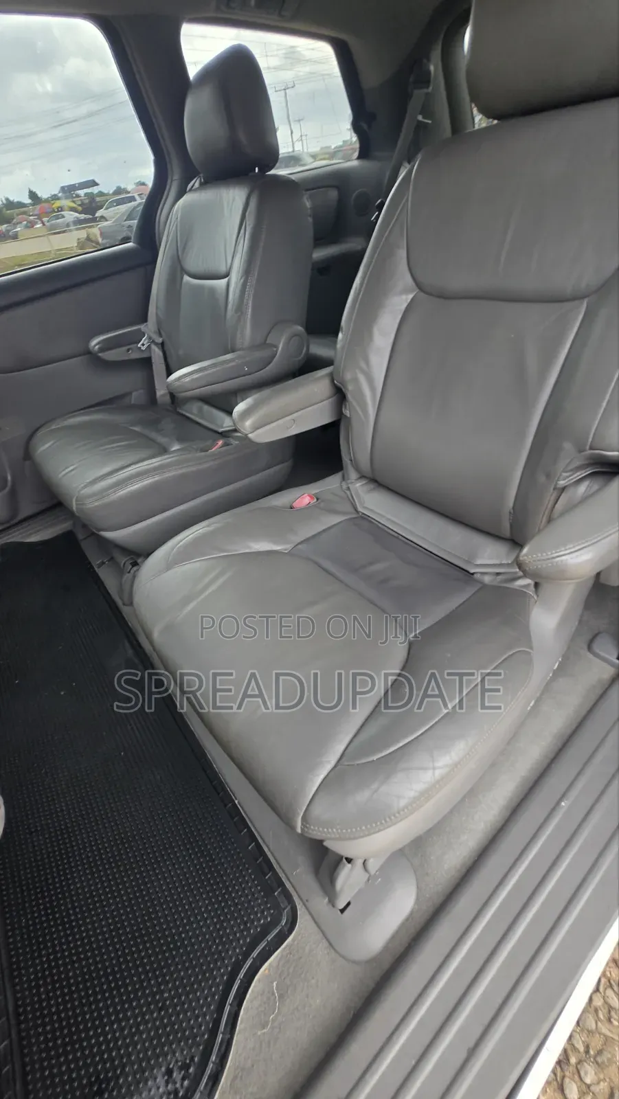 Toyota Sienna 2006 White
