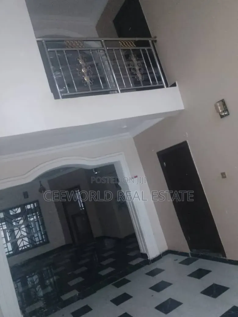 4bdrm Duplex in Akoto Estate Elebu, Akala Express for rent