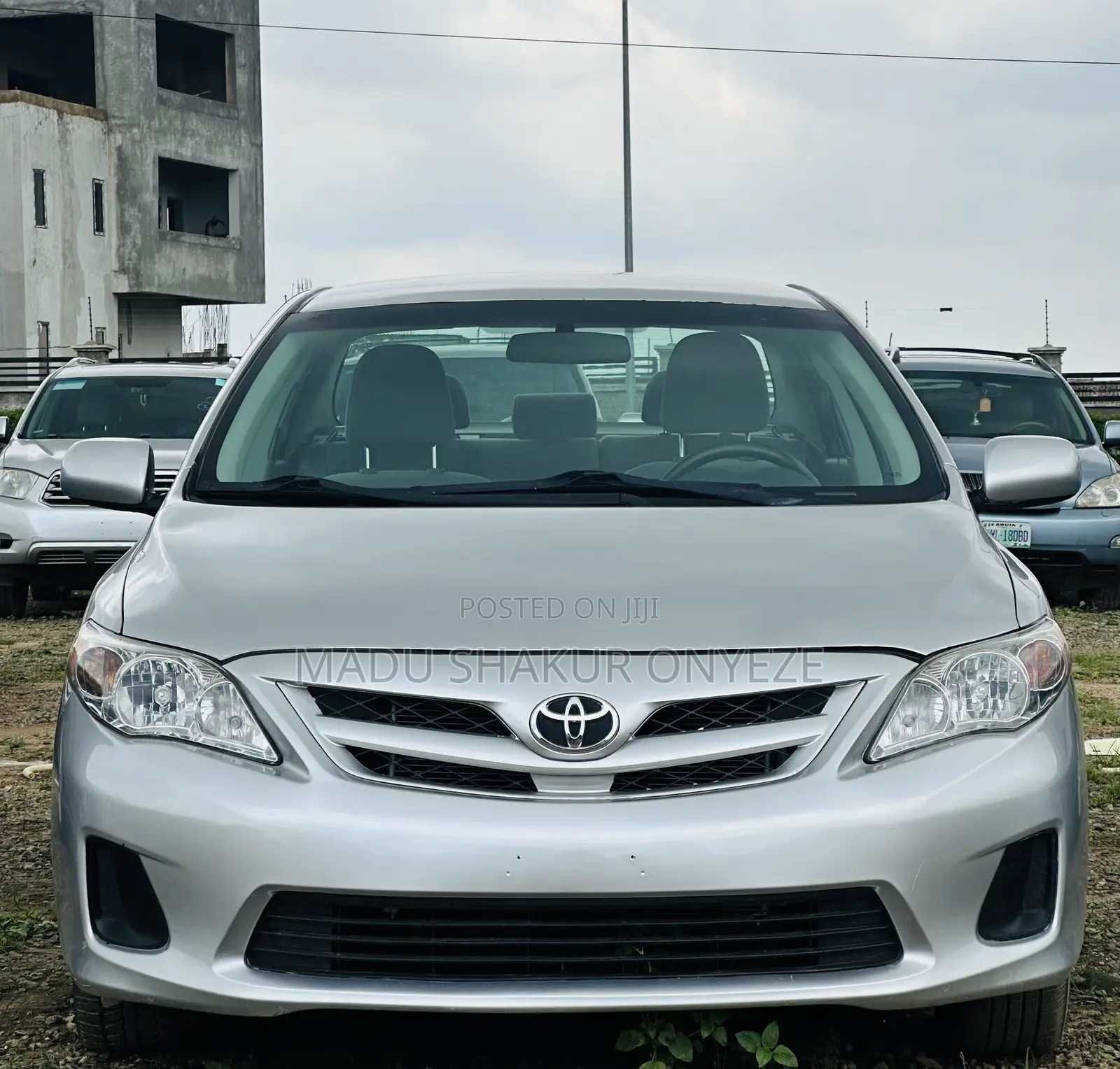 Toyota Corolla LE 4dr Sedan (1.8L 4cyl 4A) 2013 Silver