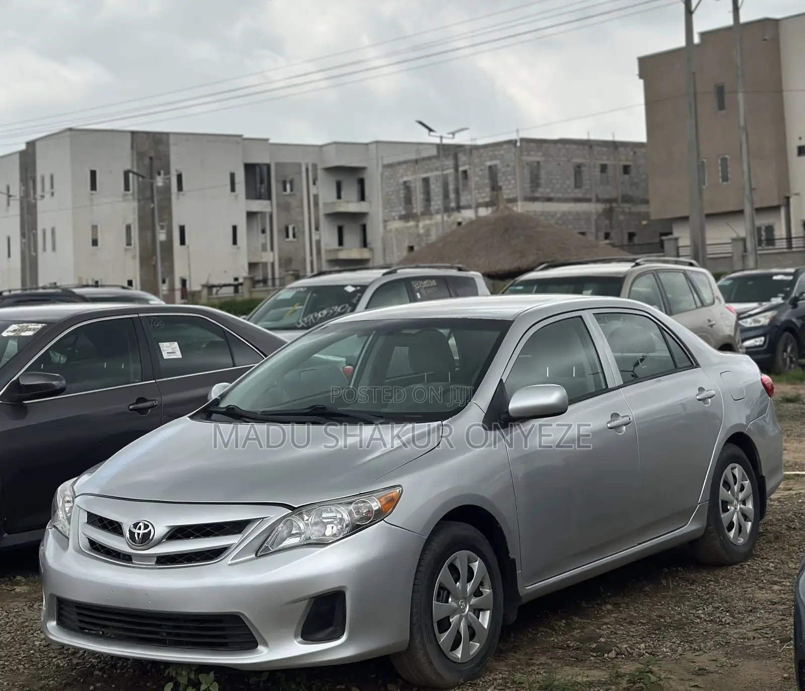 Toyota Corolla LE 4dr Sedan (1.8L 4cyl 4A) 2013 Silver