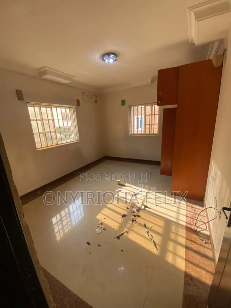 2bdrm Block of Flats in Gwarinpa 6Th Avenue, Bunkoro for rent