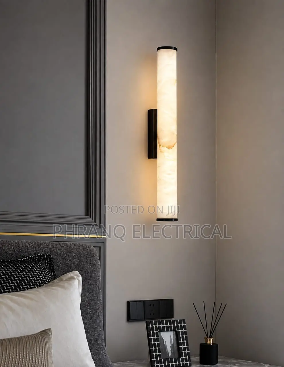 600mm Simple Marble Wall Light
