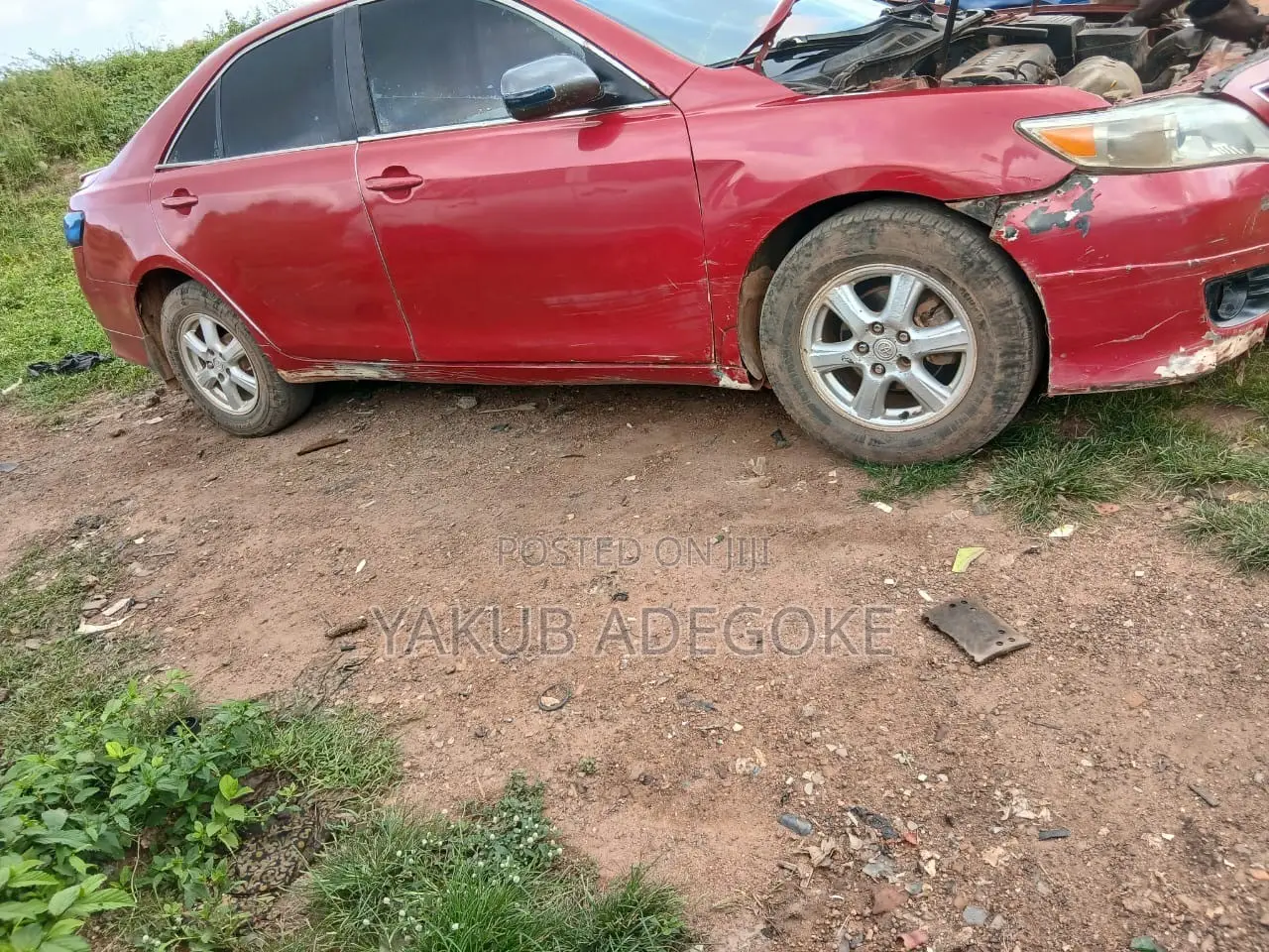 Toyota Camry 2008 Red