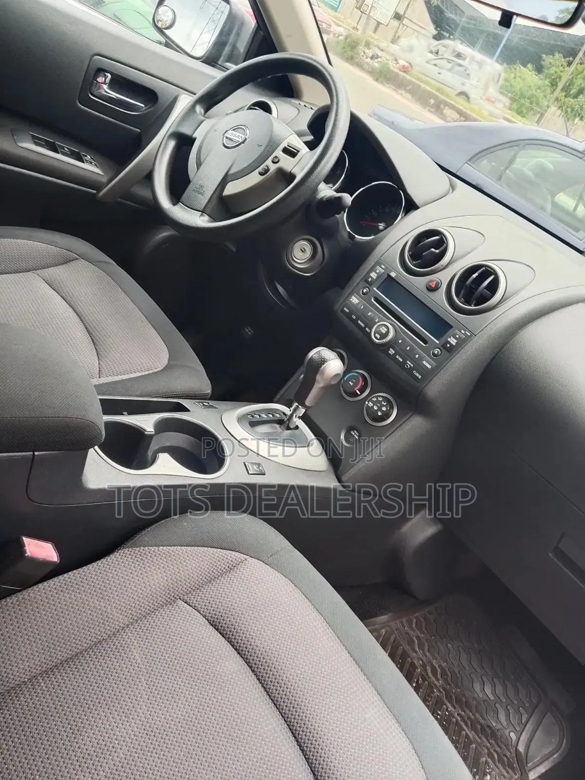 Nissan Rogue S 2013 Brown