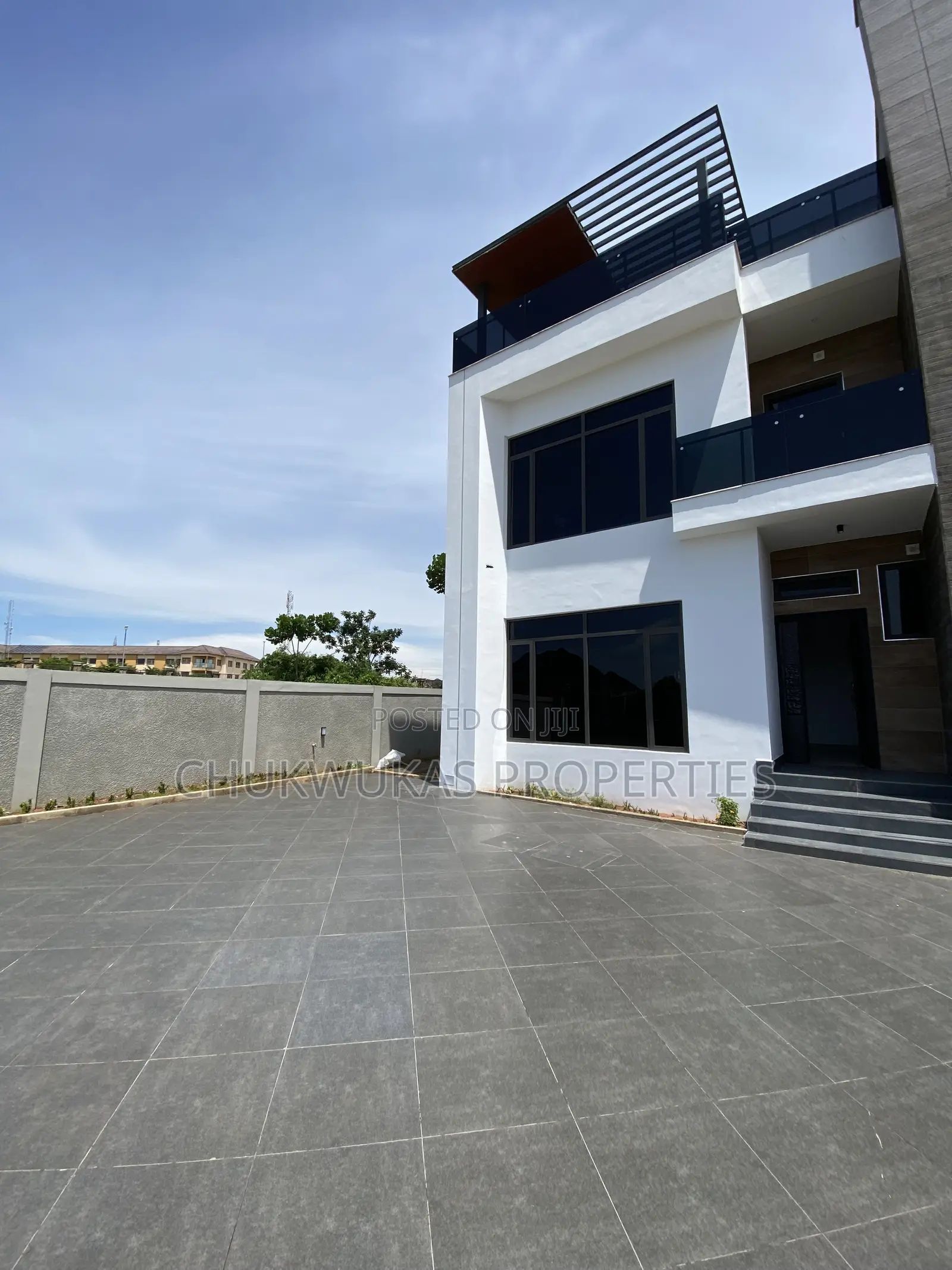5bdrm Duplex in Almond Garden Estate, Enugu for sale