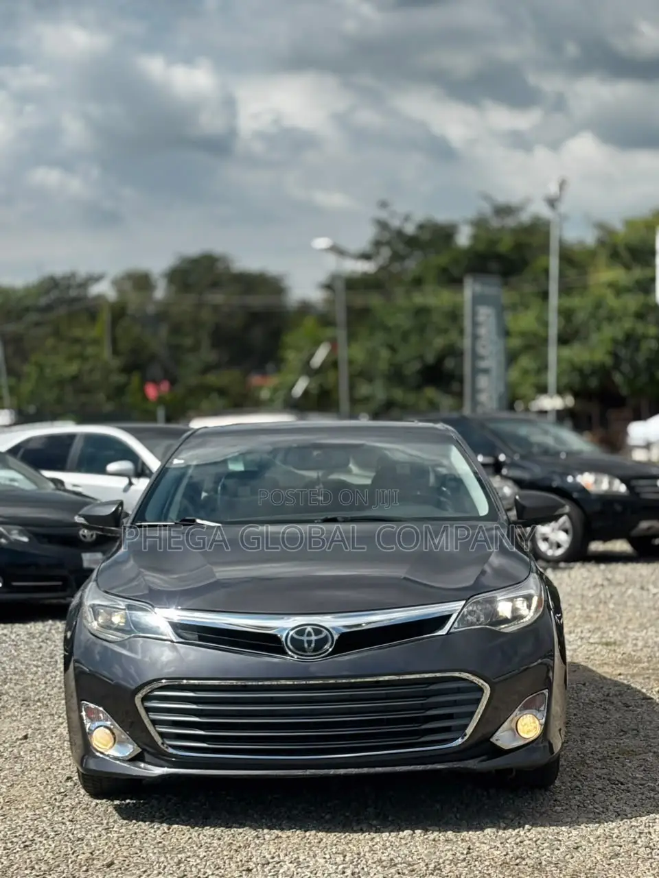 Toyota Avalon Limited 4dr Sedan (3.5L 6cyl 6A) 2014 Gray