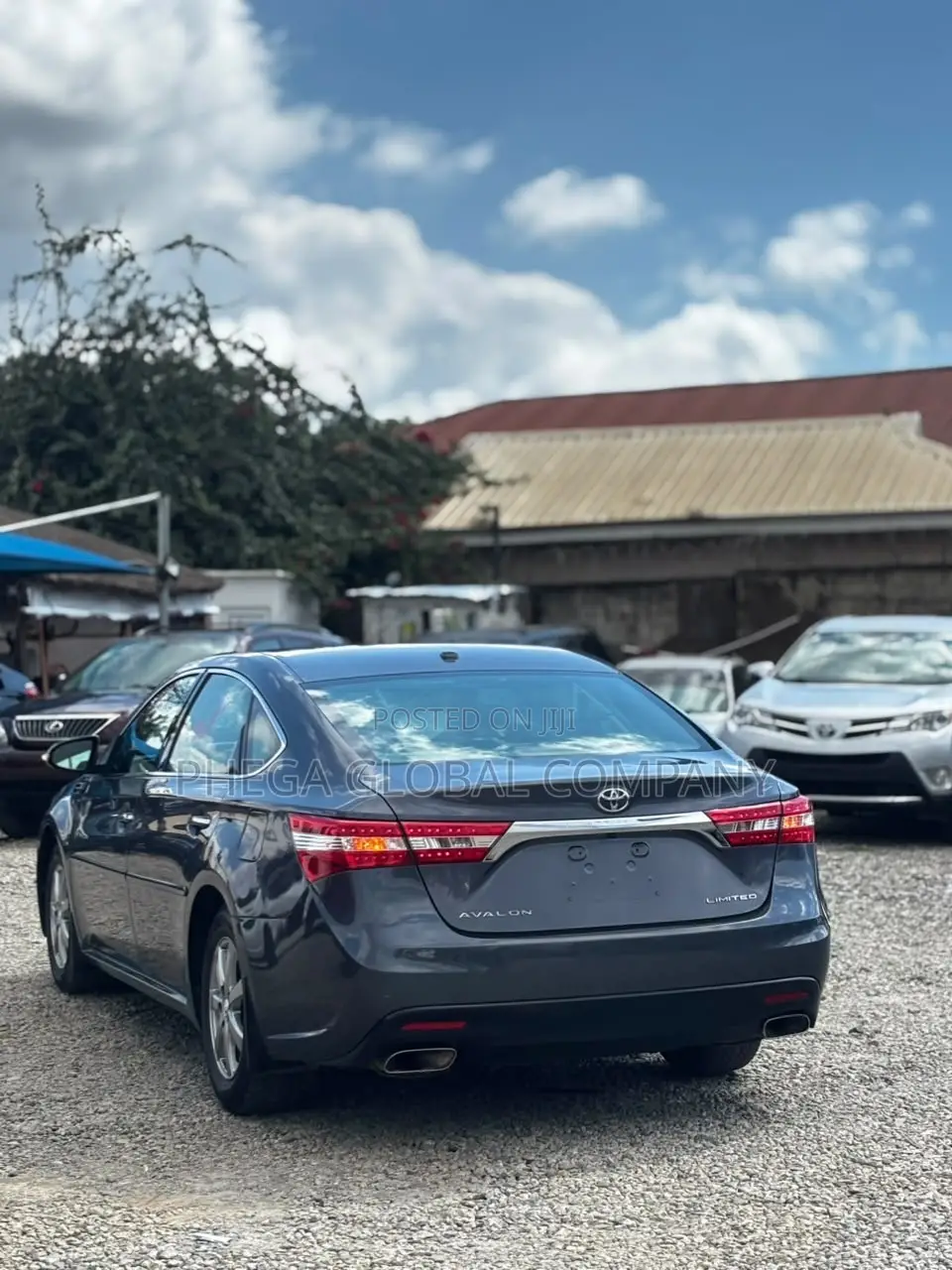 Toyota Avalon Limited 4dr Sedan (3.5L 6cyl 6A) 2014 Gray
