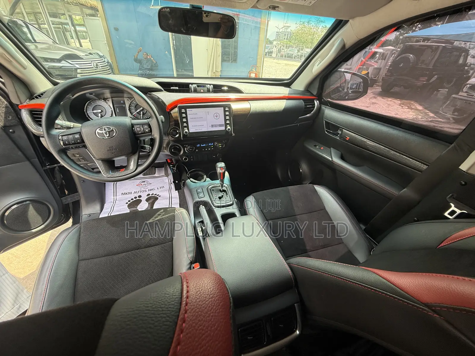 New Toyota Hilux 2026 Black