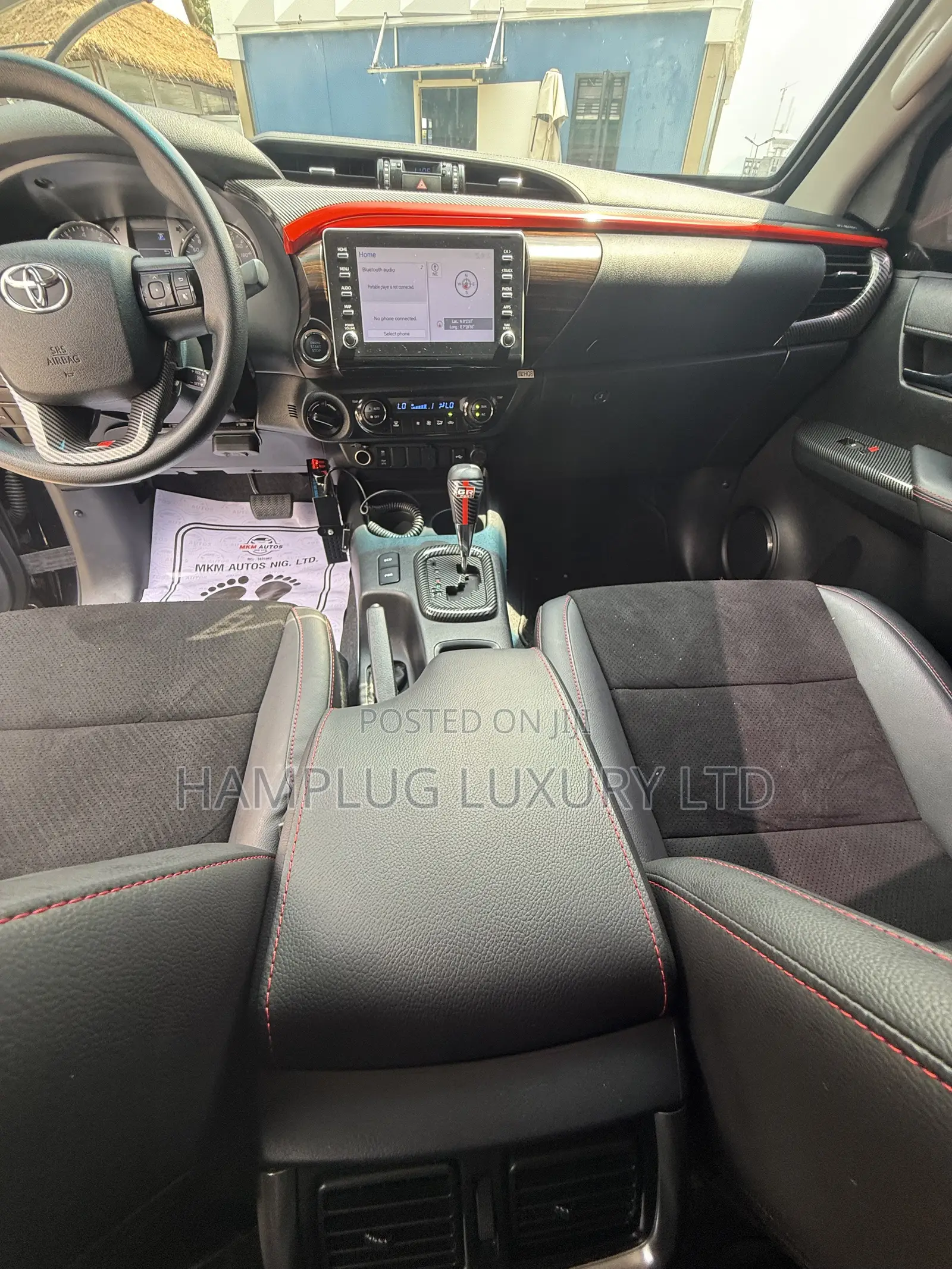 New Toyota Hilux 2026 Black