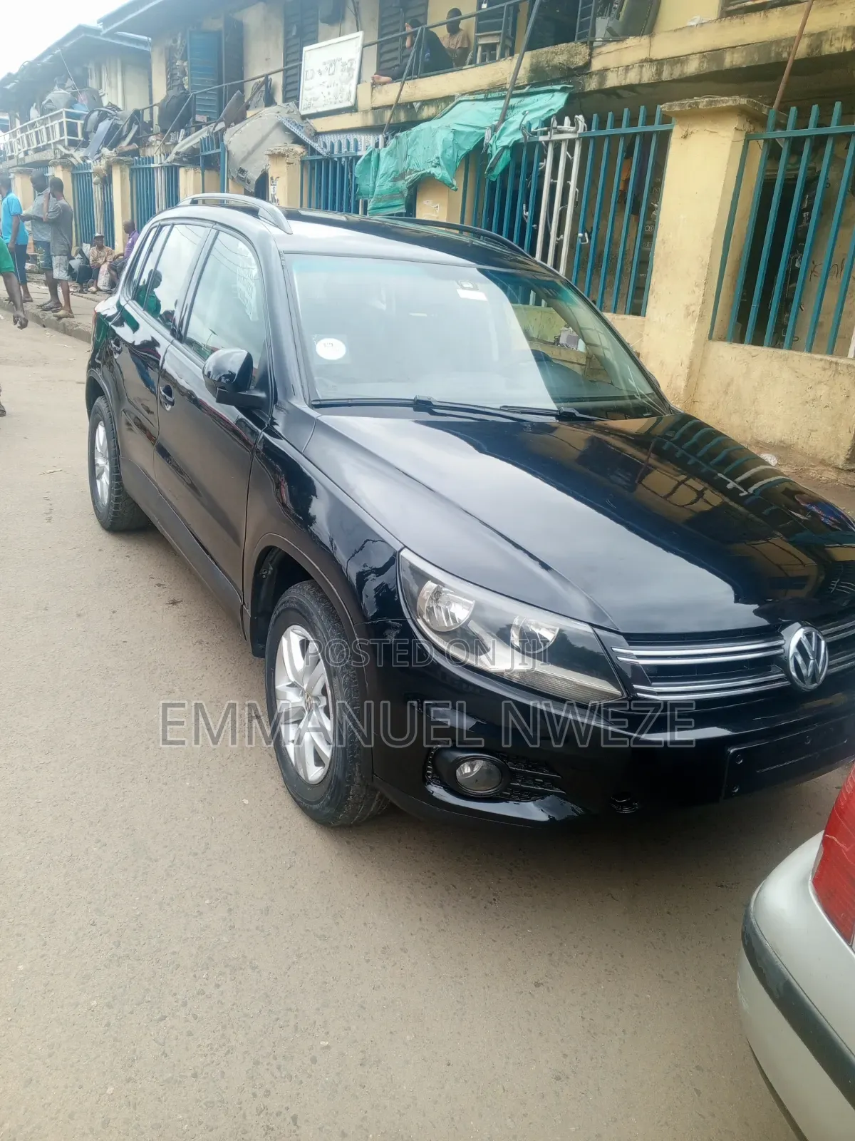 Volkswagen Tiguan S with Sunroof 2013 Black
