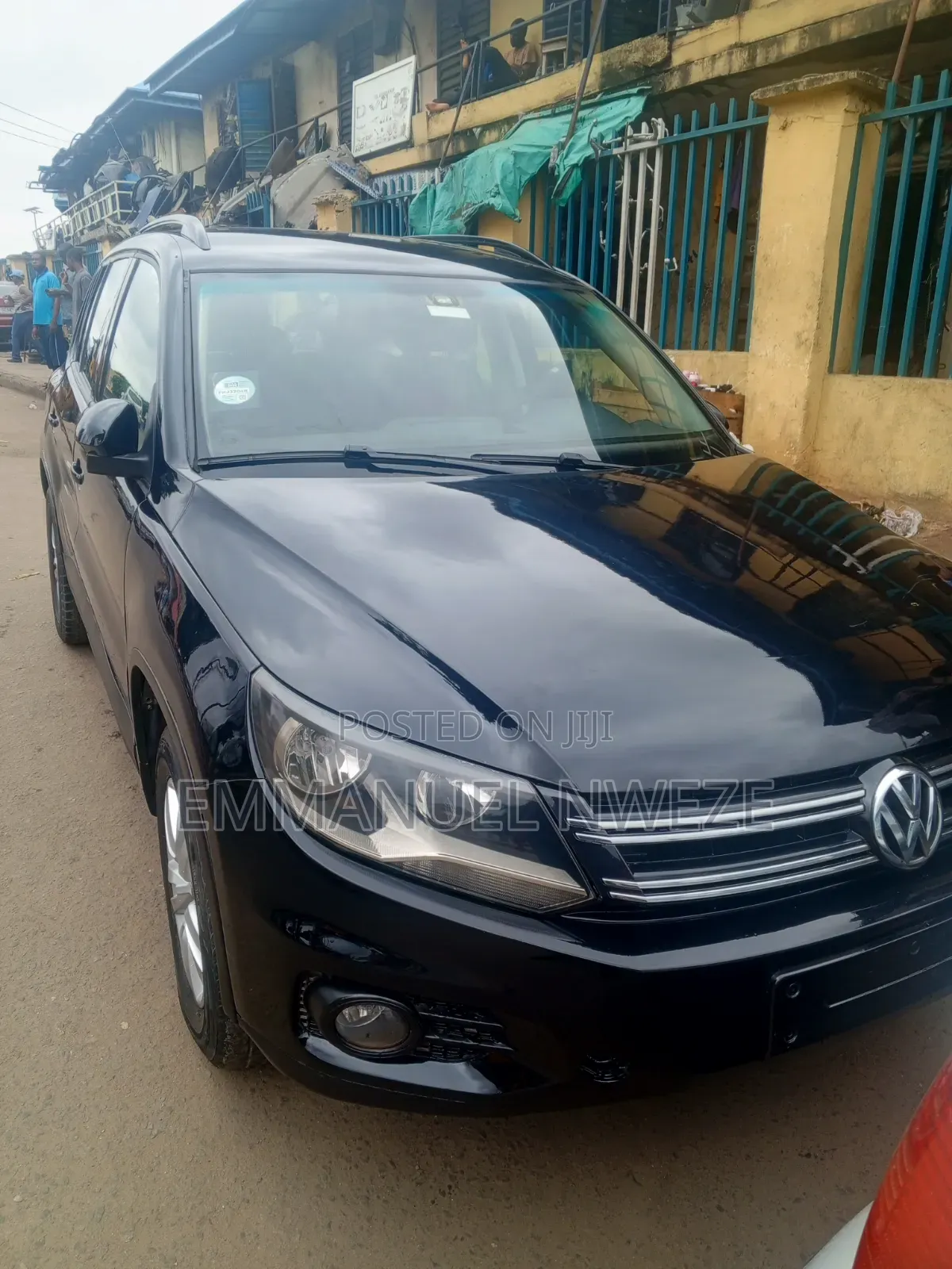 Volkswagen Tiguan S with Sunroof 2013 Black