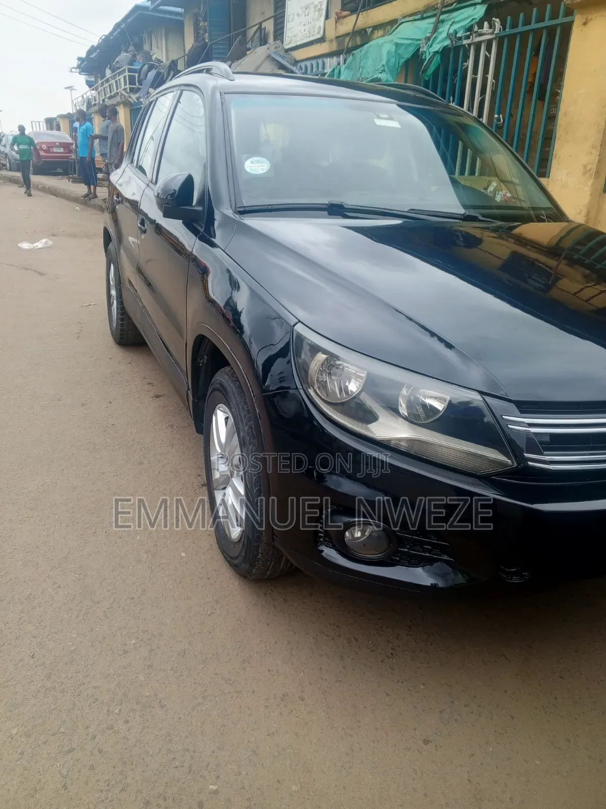 Volkswagen Tiguan S with Sunroof 2013 Black