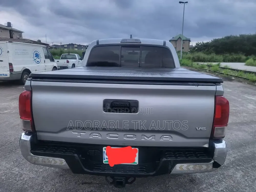 Toyota Tacoma 4dr Double Cab 2016 Gray