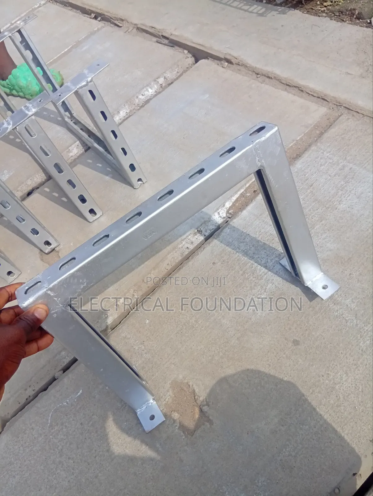 300mm Galvanized Cable Tray Hanger Stand