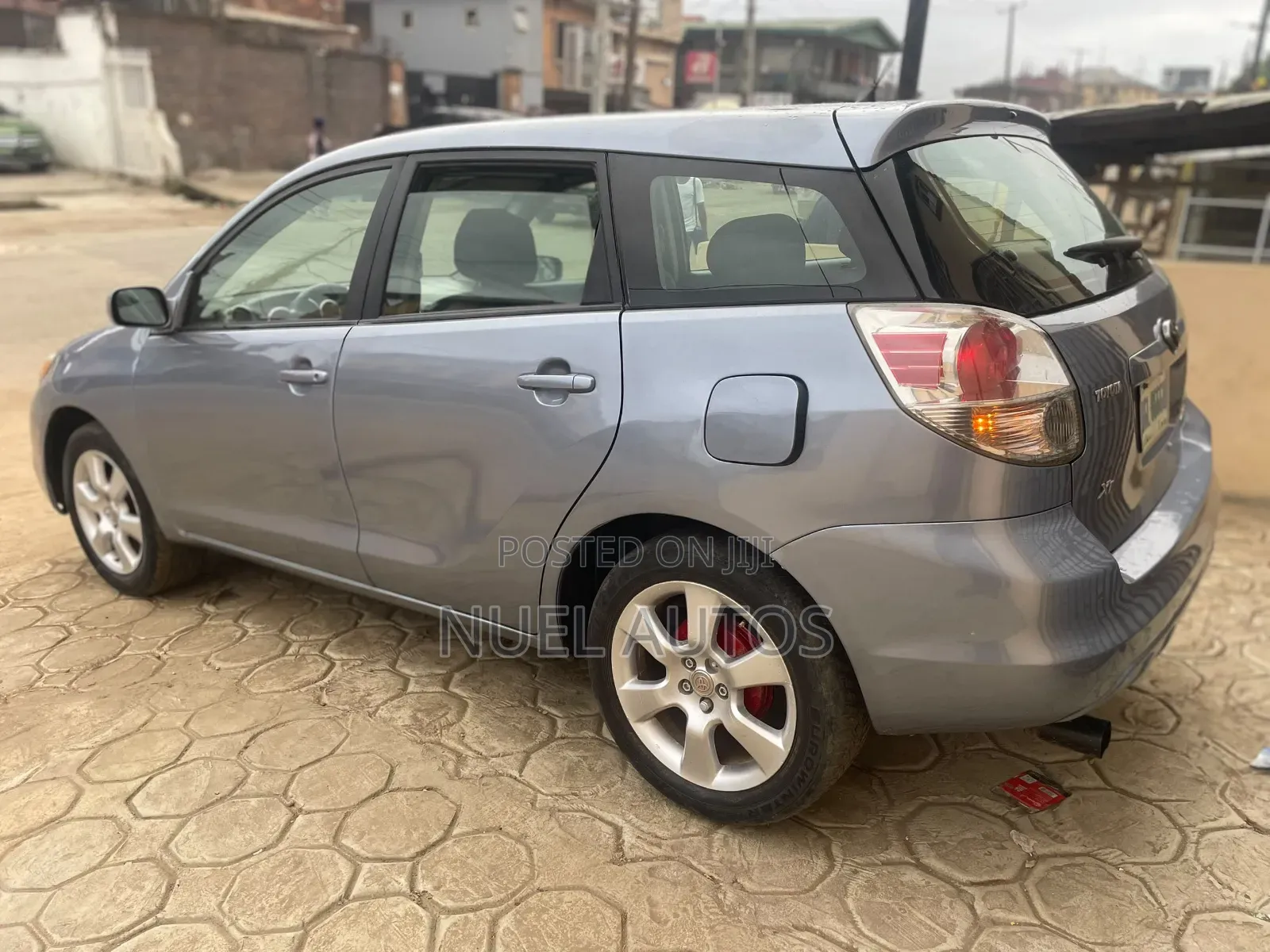 Toyota Matrix Hatchback AWD (1.8L 4cyl 4A) 2005 Blue