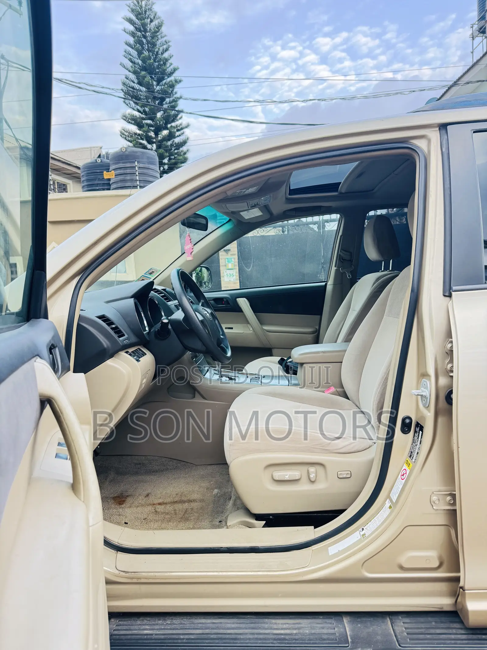 Toyota Highlander Base 2009 Gold