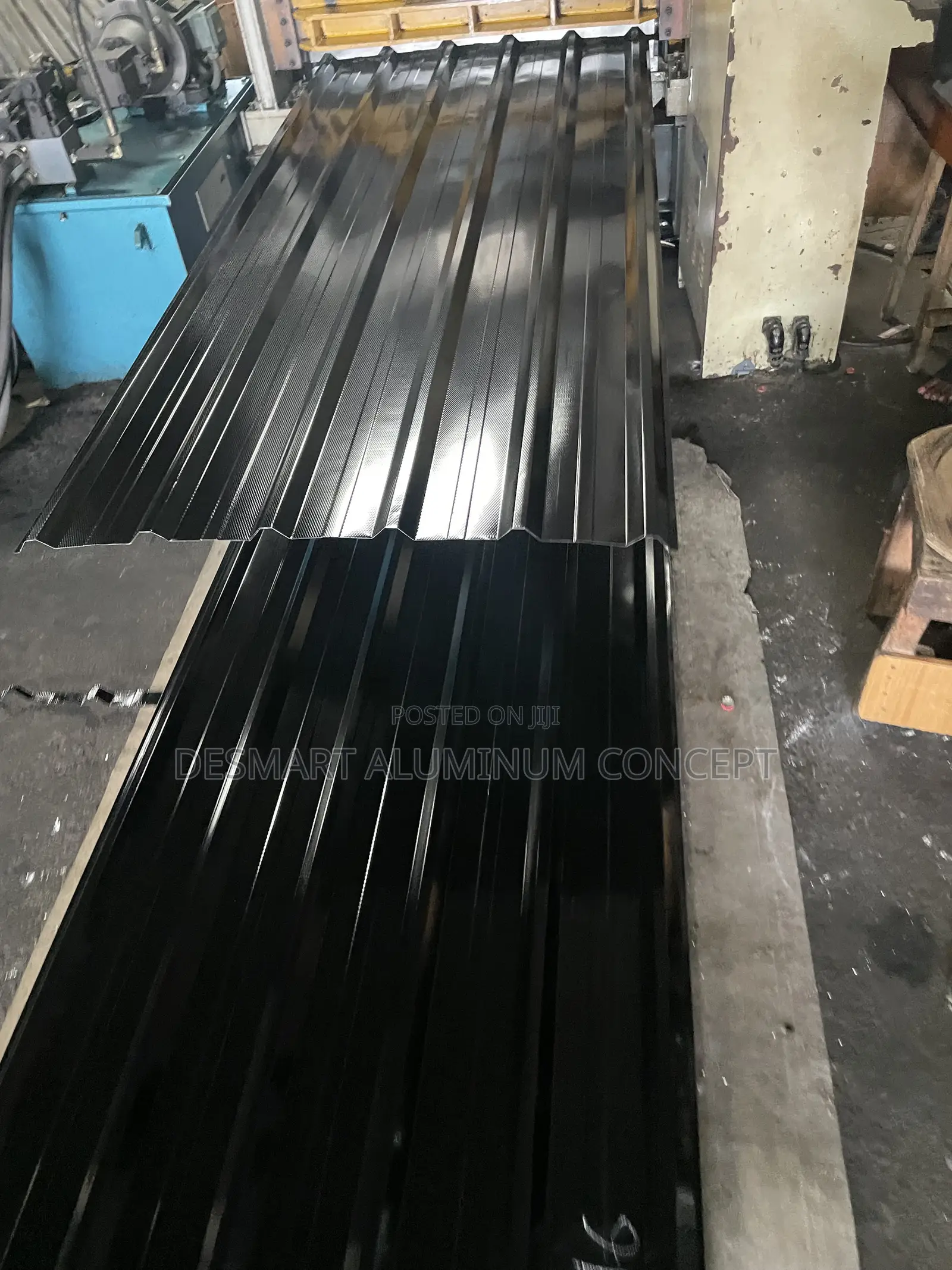 GO CLASSIC. GO BLACK 0.55mm the Roof That Outlasts Rain,sun and Storm